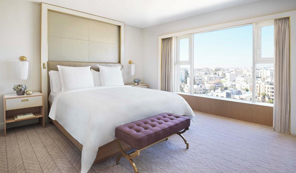 Four Seasons Hotel Amman Room Type - Executive Suite
