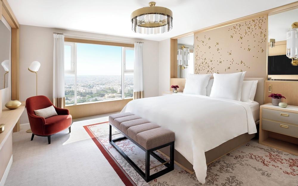 Four Seasons Hotel Amman Room Type - Premier Suite