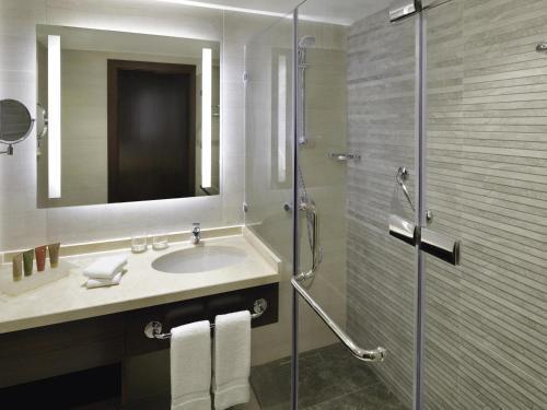 Movenpick Hotel Amman Room Type - Executive Twin Room