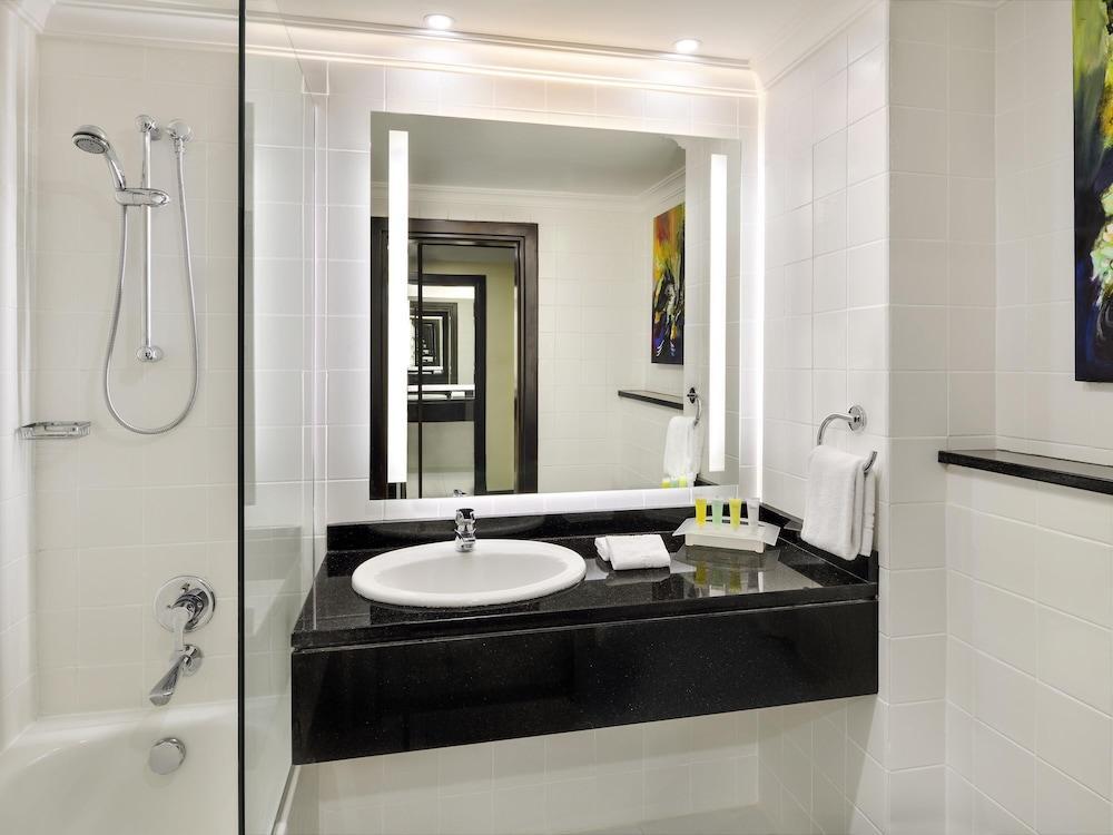 Movenpick Hotel Amman Room Type - Classic Room, 1 King Bed