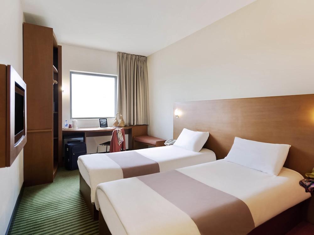 ibis Amman Room Type - Standard Room, 2 Twin Beds