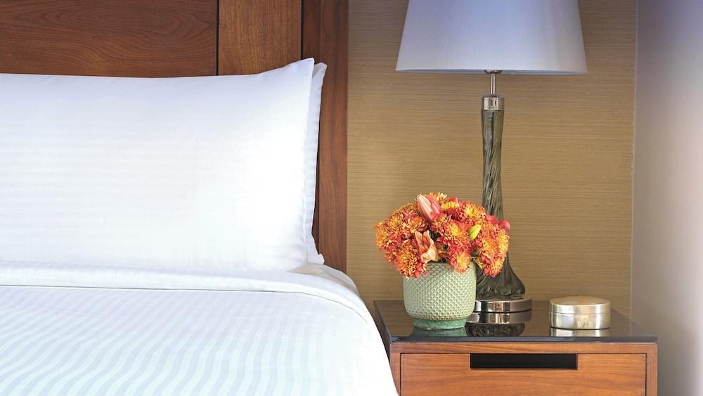 InterContinental AMMAN JORDAN Room Type - Superior Room, 1 King Bed, Smoking