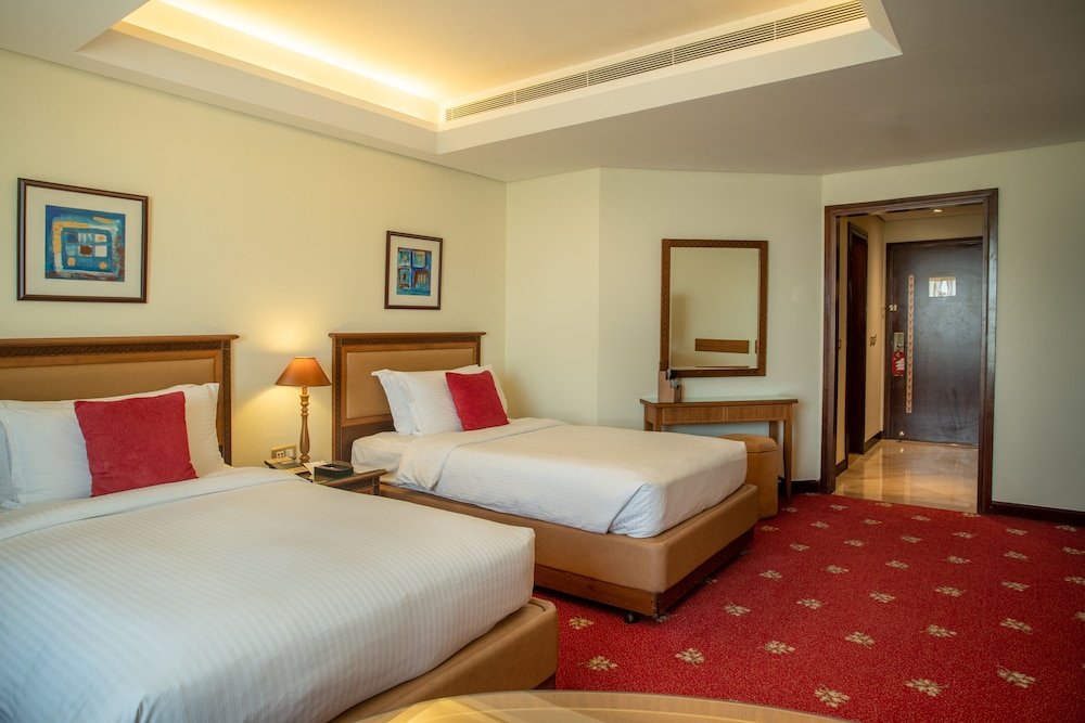 Le Royal Hotels & Resorts - Amman - Tap to explore photos