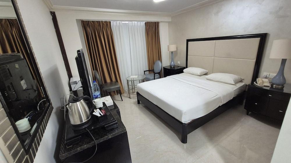 Le Vendôme Hotel Room Type - Standard Double Room