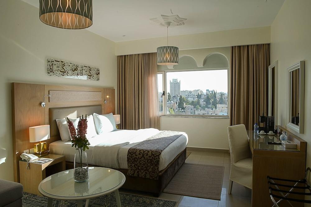 Toledo Hotel Room Type - Junior Studio Suite