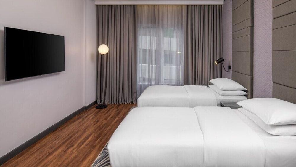 Four Points by Sheraton Lagos Room Type - Superior Room, 2 Twin Beds