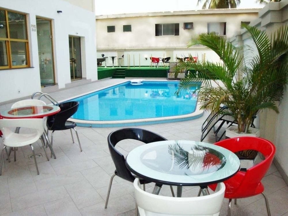 Chesney Hotel