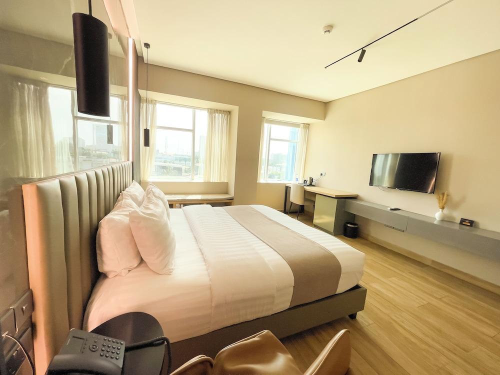 The Blowfish Hotel Room Type - Executive Double Room