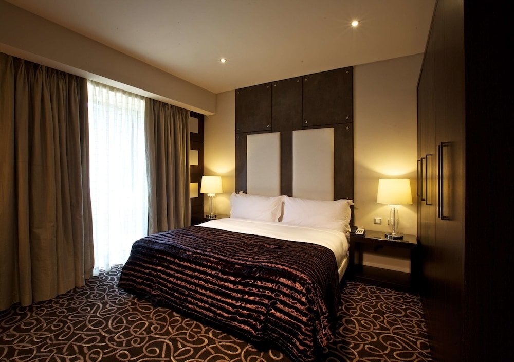 The Wheatbaker Room Type - Luxury Room, 1 King Bed, Smoking