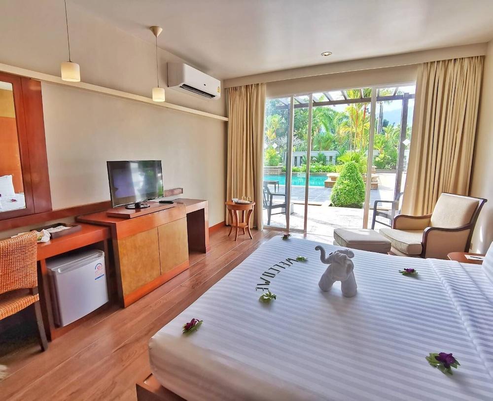Mission Hills Phuket Golf Resort Room Type - Deluxe Double or Twin Room with Pool Access Mission Hills Phuket Golf Resort Room Type - Deluxe Double or Twin Room with Pool Access