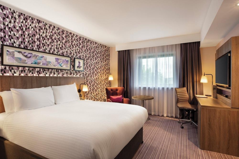 Leonardo Hotel London Heathrow Room Type - Standard King Room