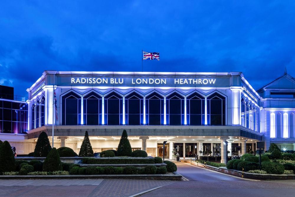 Radisson Blu Hotel, London Heathrow - Tap to explore photos