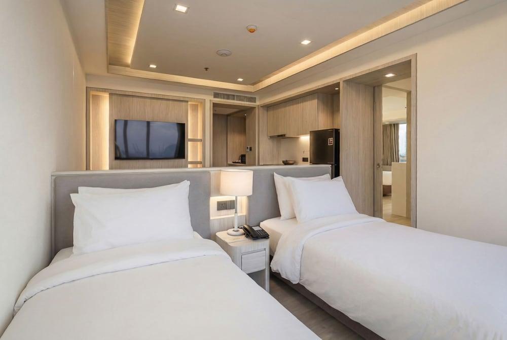 Jasmine Grande Residence Bangkok Room Type - Quadruple Room Jasmine Grande Residence Bangkok Room Type - Quadruple Room