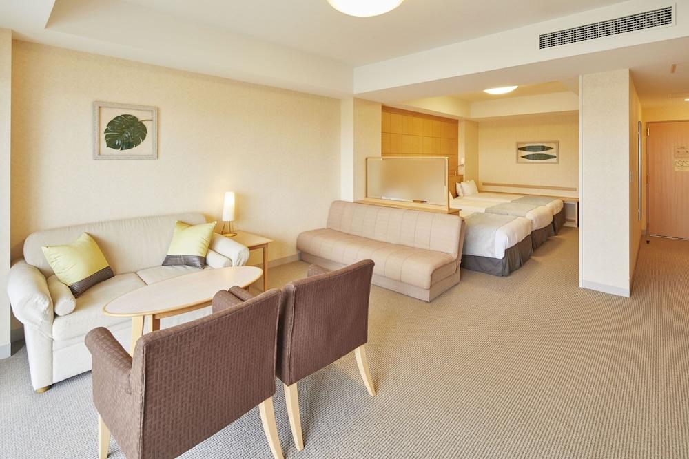 Hotel Emion Tokyo Bay Room Type - Casual 5 Room, Non Smoking (3 Single Bed and 2 Sofa Bed) (Tower Building) Hotel Emion Tokyo Bay Room Type - Casual 5 Room, Non Smoking (3 Single Bed and 2 Sofa Bed) (Tower Building)