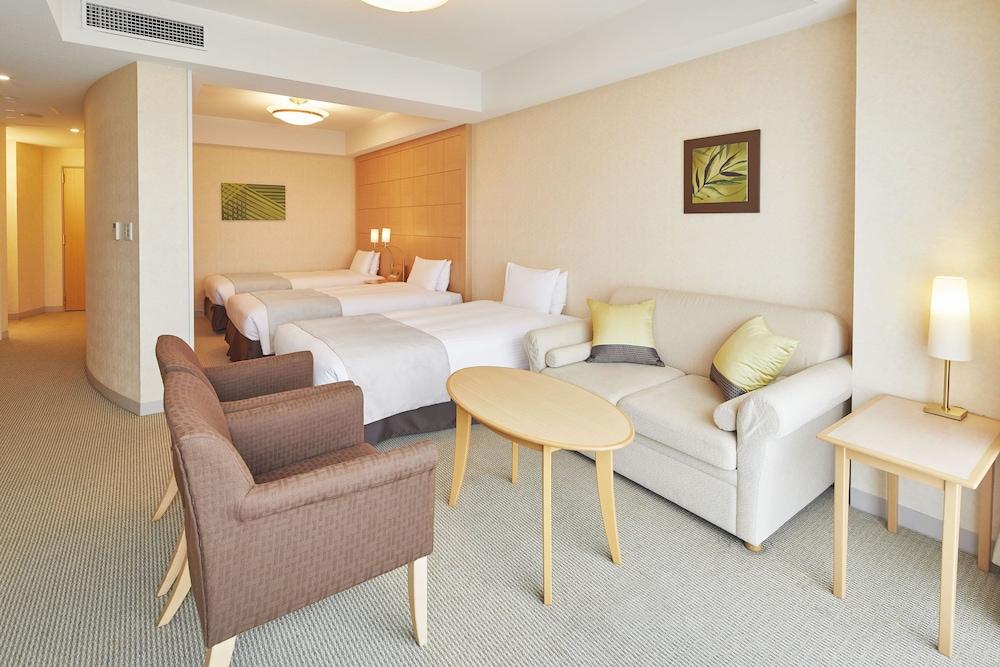 Hotel Emion Tokyo Bay Room Type - Casual 4 Room, Non Smoking ( 2 Single Bed and 2 Sofa Bed) (Tower Building)