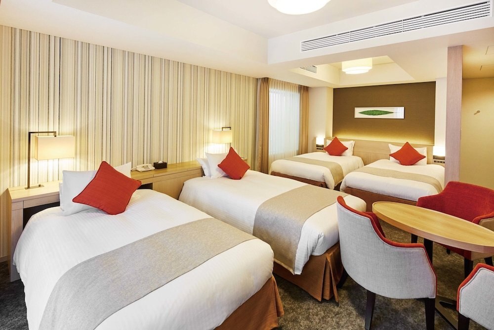 Hotel Emion Tokyo Bay Room Type - Square Corner Quadruple Room (Square Building)