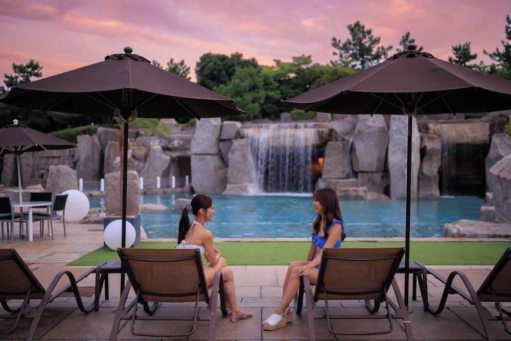 Sheraton Grande Tokyo Bay Hotel - Tap to explore photos