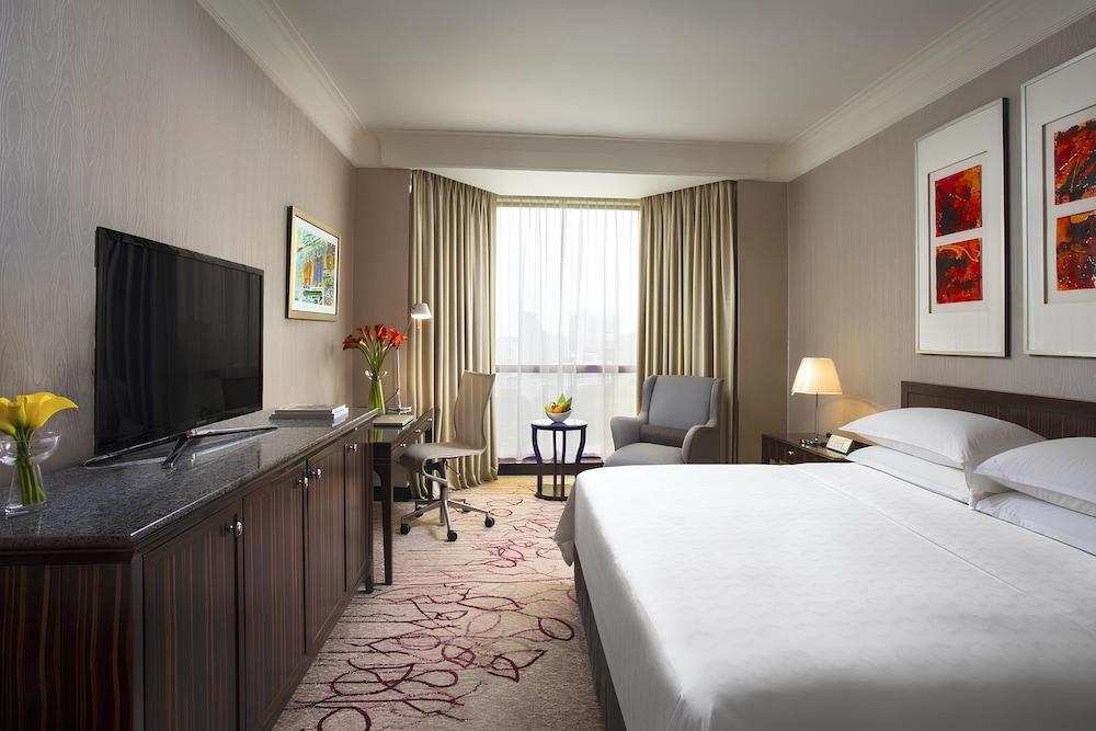 Sheraton Towers Singapore Room Type - Club Room, 1 King Bed