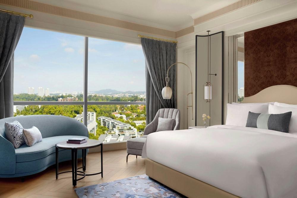 The St. Regis Singapore Room Type - 1 King Bed, Botanical Garden View, Astor Grand Deluxe Guest Room The St. Regis Singapore Room Type - 1 King Bed, Botanical Garden View, Astor Grand Deluxe Guest Room