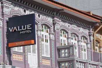 Value Hotel Nice - Tap to explore photos