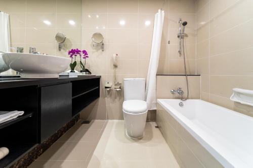 Hotel Royal Queens Room Type - Premier Double or Twin Room