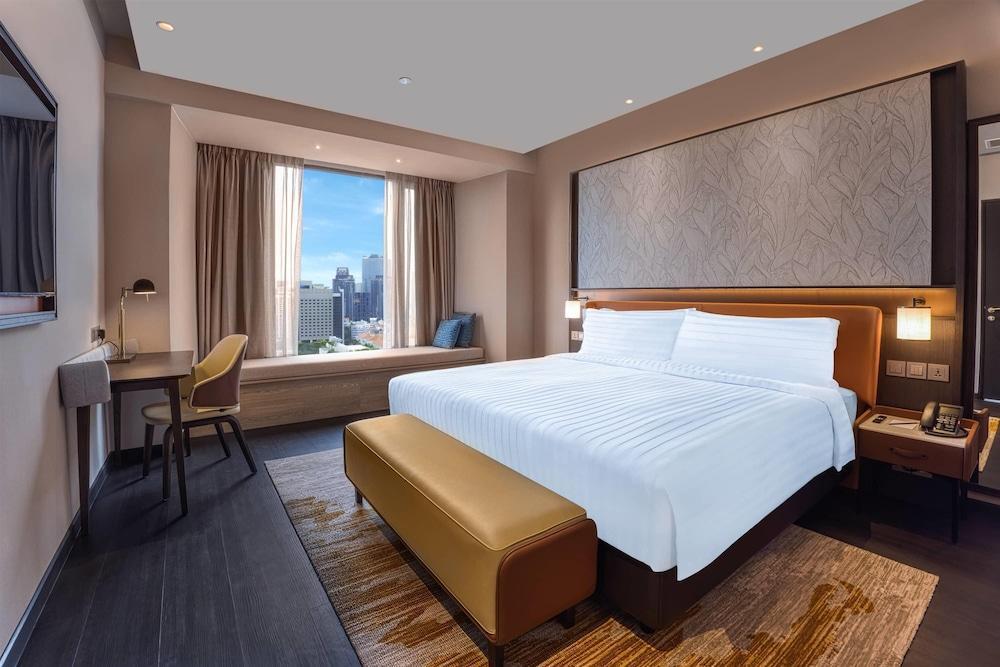 Wyndham Singapore Hotel Room Type - Suite (Prestige, Skyline View)