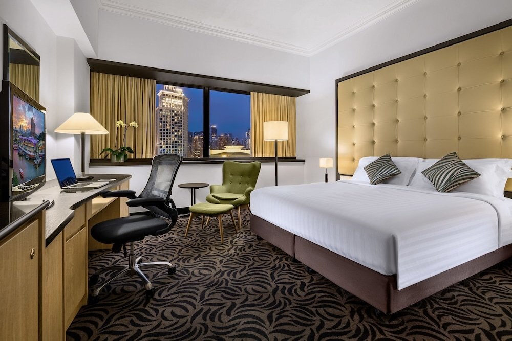Furama RiverFront Room Type - Deluxe Room