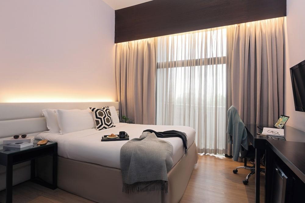 Furama City Centre Room Type - Superior Room