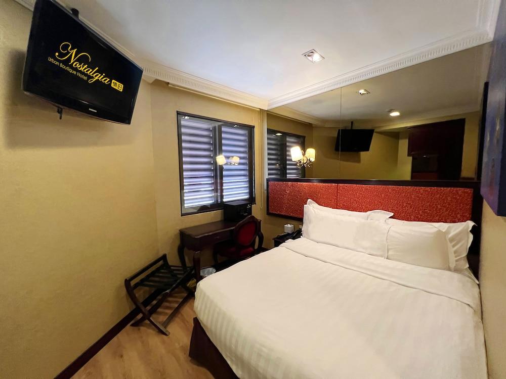 Nostalgia Hotel Room Type - Deluxe Room