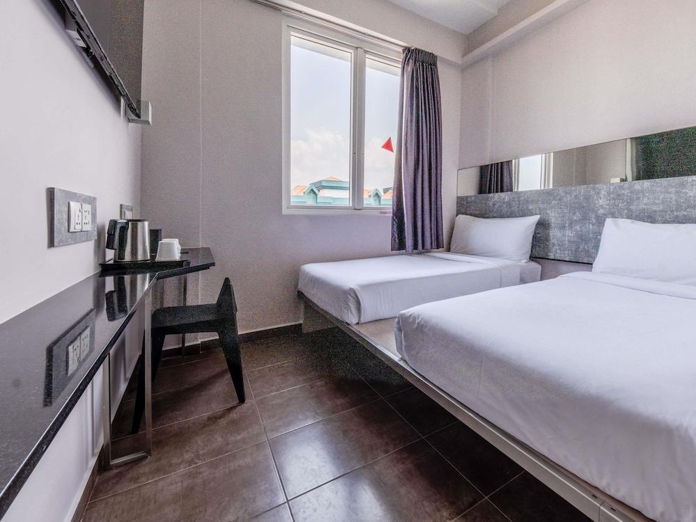 ibis budget Singapore Vanda Room Type - Deluxe Room, 2 Twin Beds