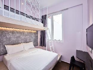ibis budget Singapore Vanda Room Type - Superior Room with 1 double bed and 1 single bed