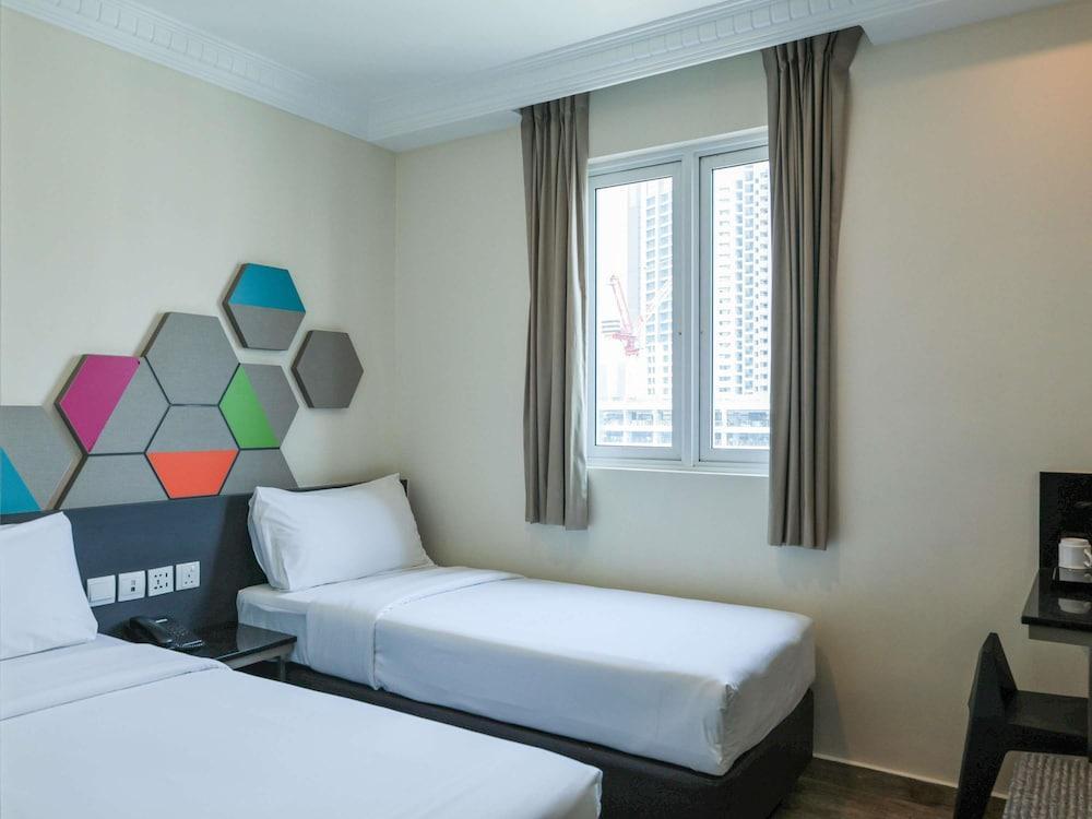 ibis budget Singapore Jasmine Room Type - Superior Room, 2 Twin Beds