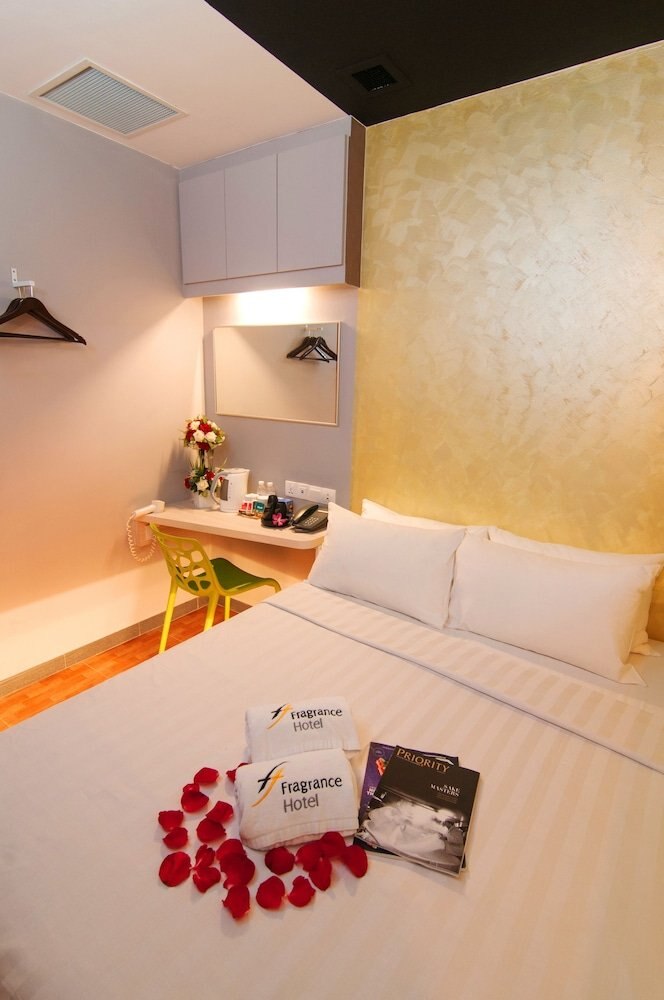 Fragrance Hotel Rose Singapore Hotel Price Address Reviews