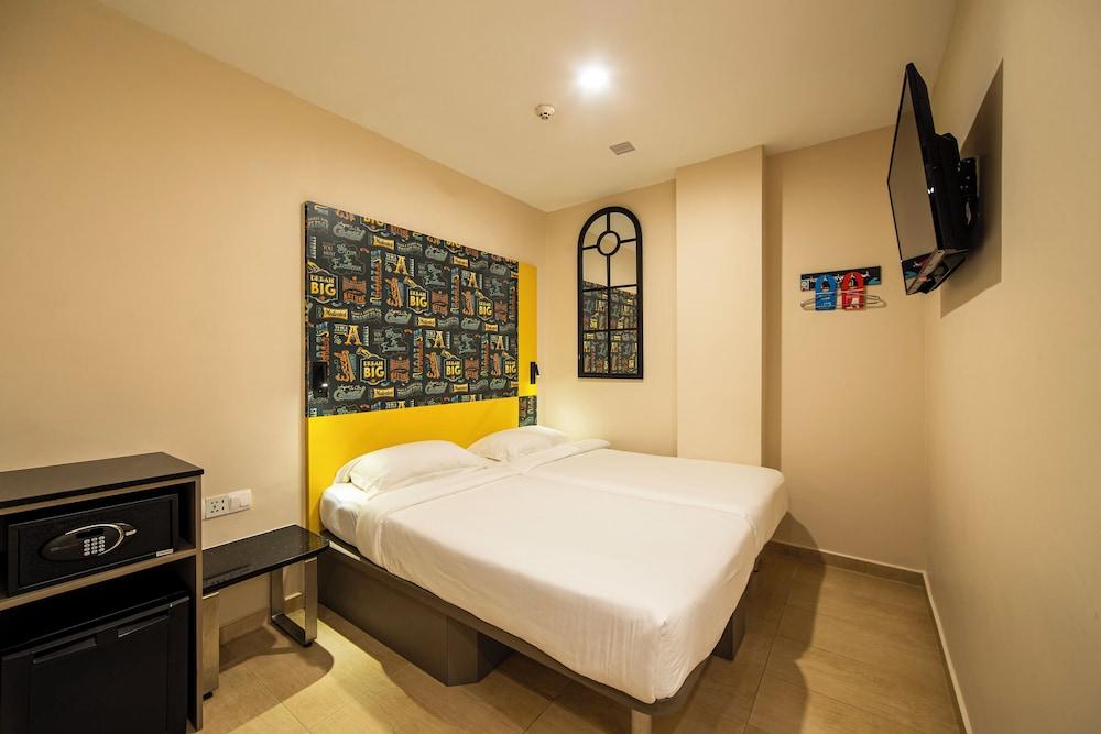 Fragrance Hotel - Oasis Room Type - Standard Twin (No Window)