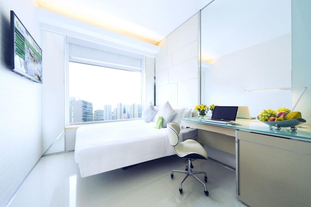 iclub Fortress Hill Hotel Room Type - iBusiness Premier Queen bed