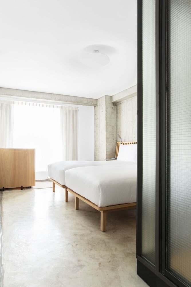 Tuve Room Type - Deluxe Twin Room