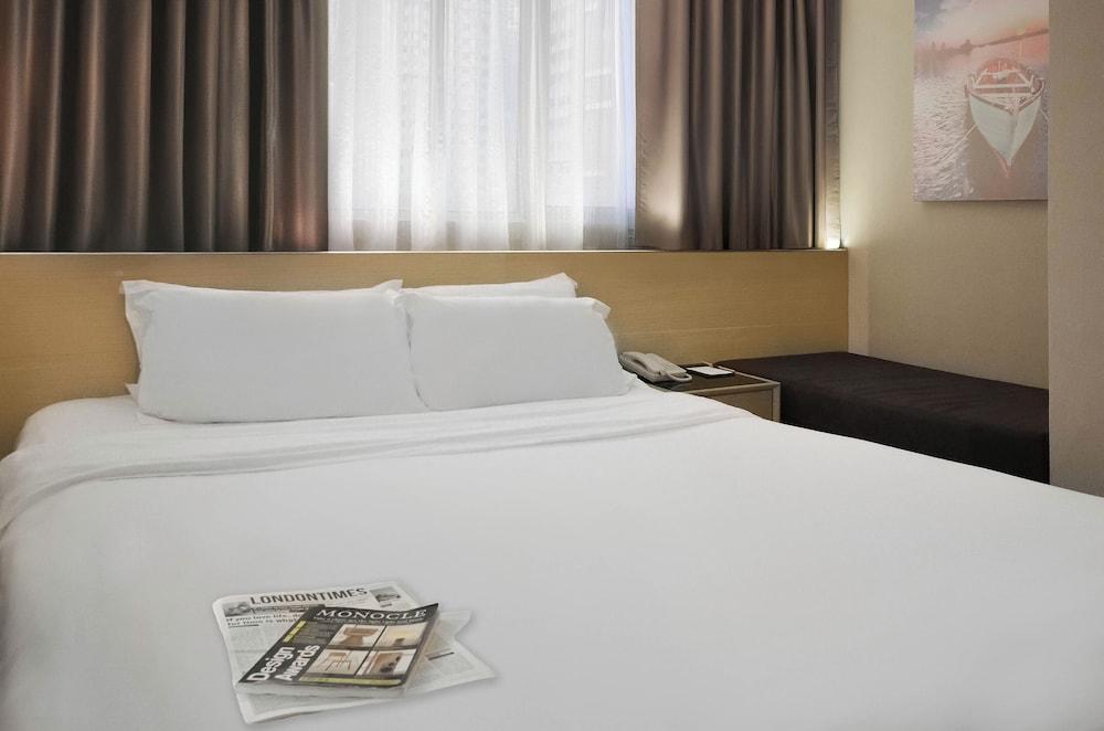 Eco Tree Hotel Sheung Wan Room Type - Superior Twin Bed Room With City View