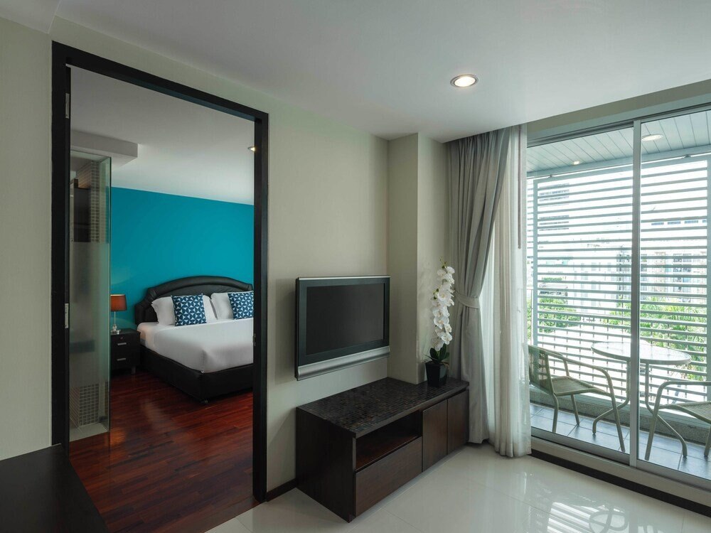 Silom Lofts Hotel Room Type - Standard Double Room, 2 Bedrooms