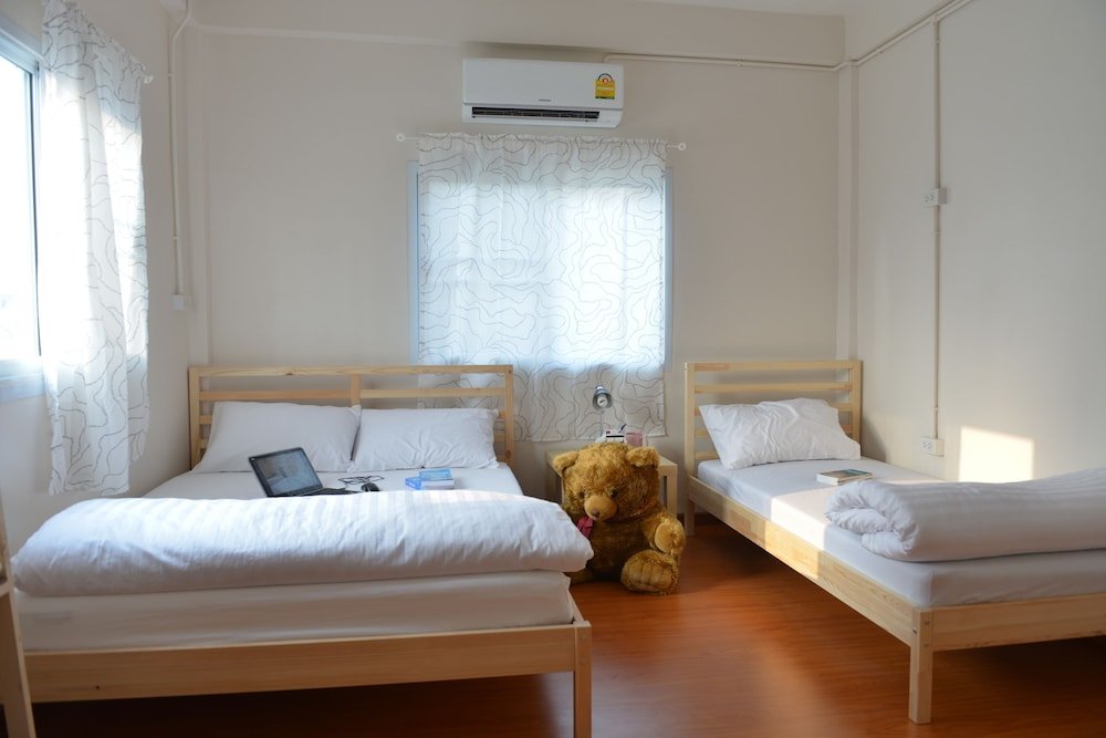 PanPan Hostel Bangkok Room Type - Family Room with Private Bathroom PanPan Hostel Bangkok Room Type - Family Room with Private Bathroom