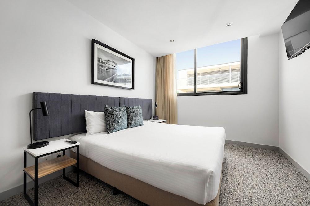 Quest Chatswood - Tap to explore photos
