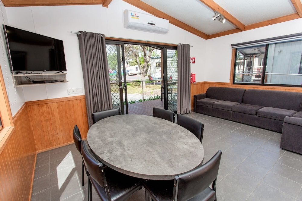 BIG4 Melbourne Holiday Park Room Type - Two Bedroom Family Cabin - Accessible BIG4 Melbourne Holiday Park Room Type - Two Bedroom Family Cabin - Accessible
