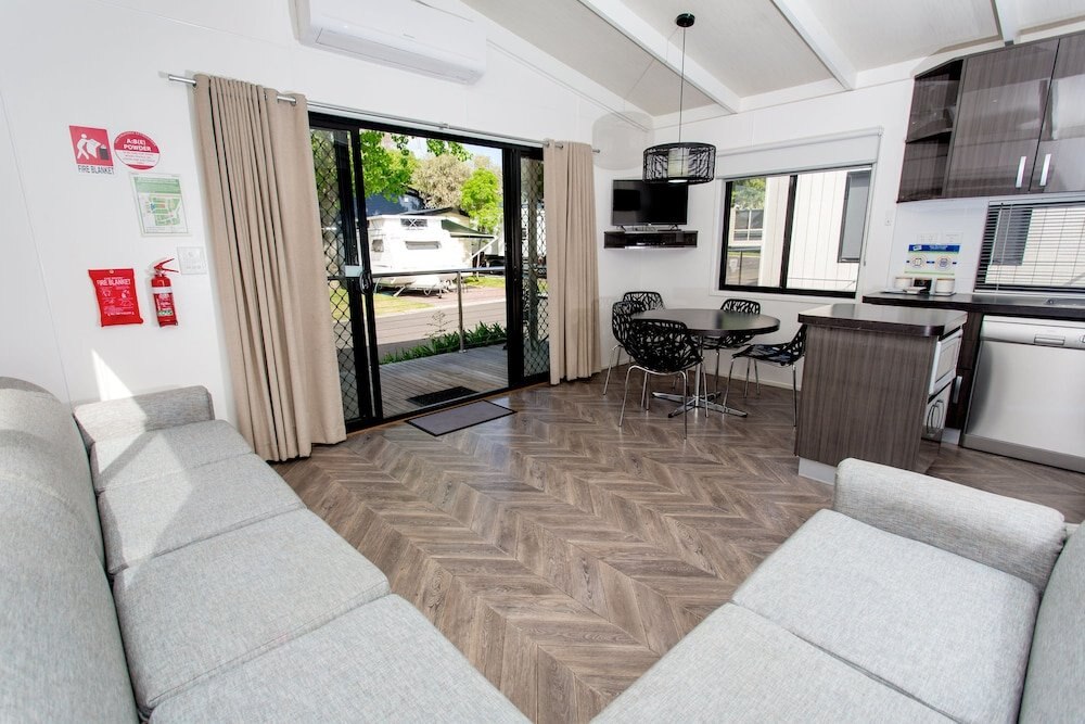 BIG4 Melbourne Holiday Park Room Type - Deluxe Two Bedroom Villa