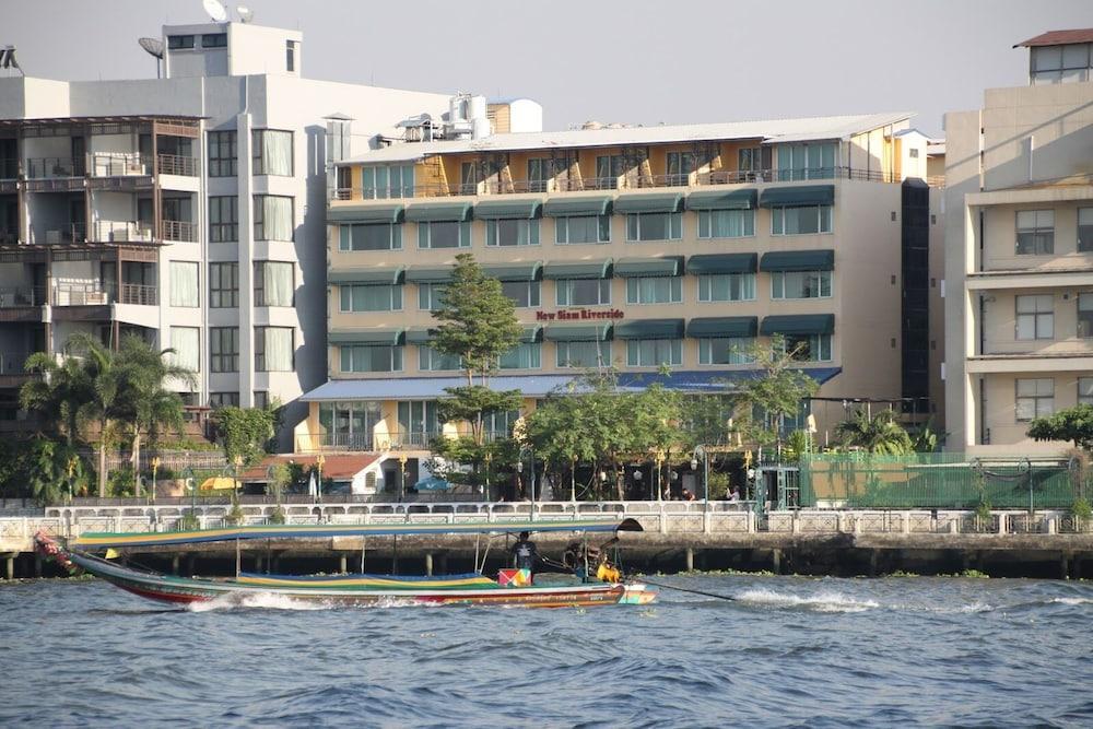 New Siam Riverside Room Type - Superior Twin Room with River View
