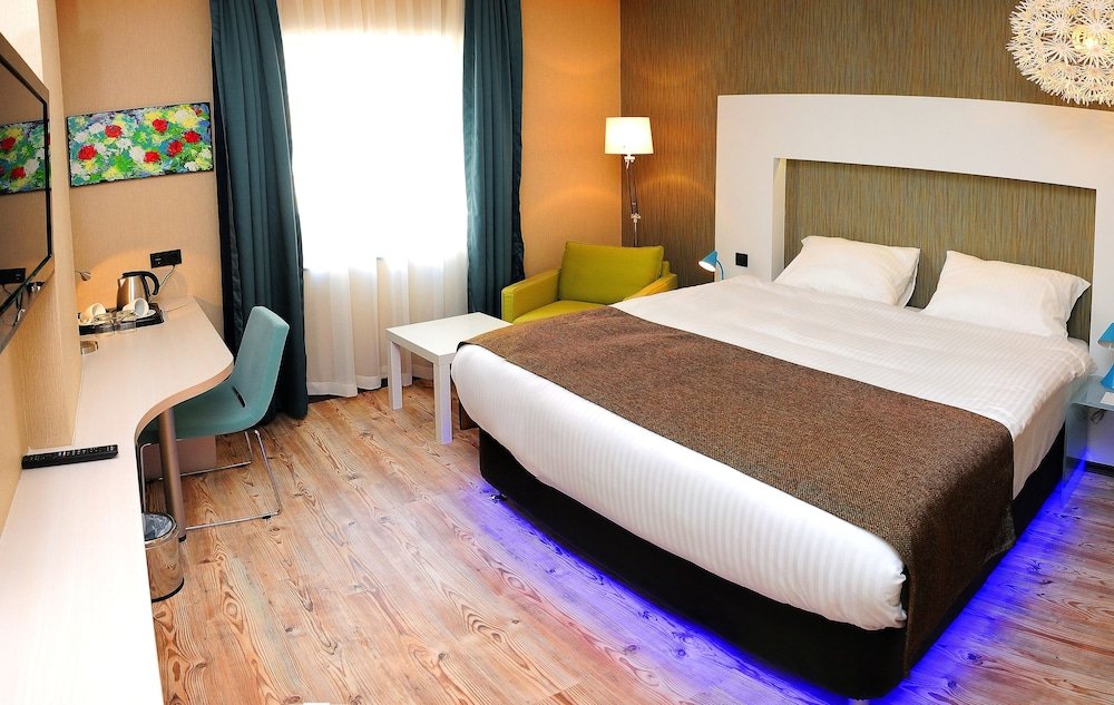 Tempo Hotel 4. Levent Istanbul Room Type - Standard Double Room