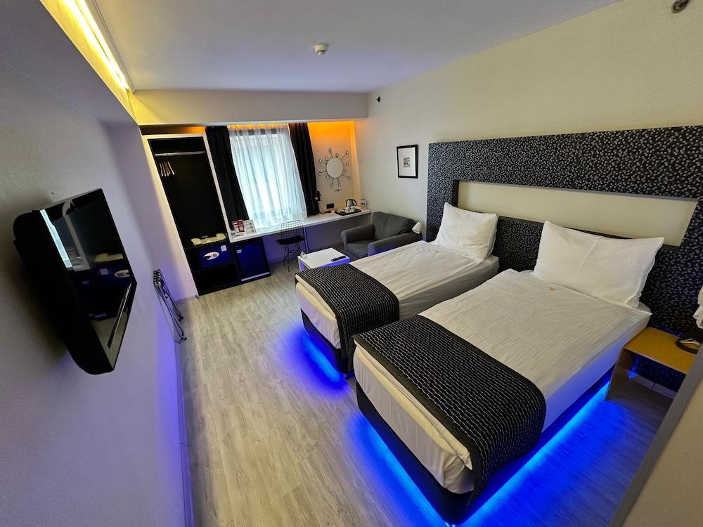 Tempo Hotel Çaglayan Istanbul Room Type - Standard Twin Room