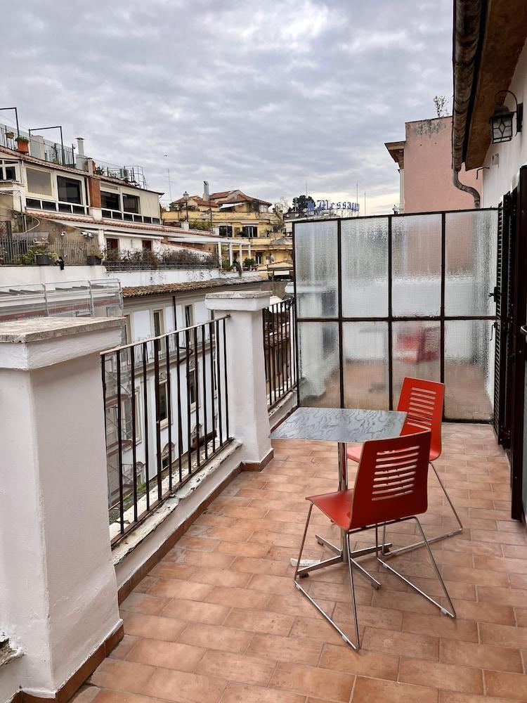 Hotel Erdarelli Room Type - Deluxe Double Room, Terrace