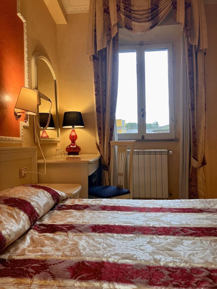 Hotel Erdarelli - Tap to explore photos