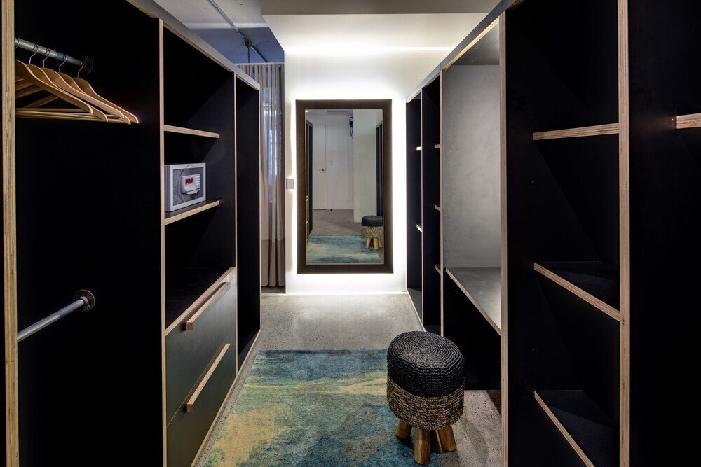 Zara Tower Luxury Suites And Apartments Sydney Price Address Reviews