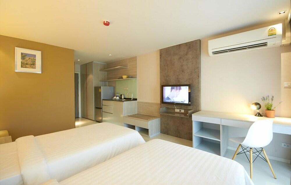The Present Sathorn Room Type - Studio Twin
