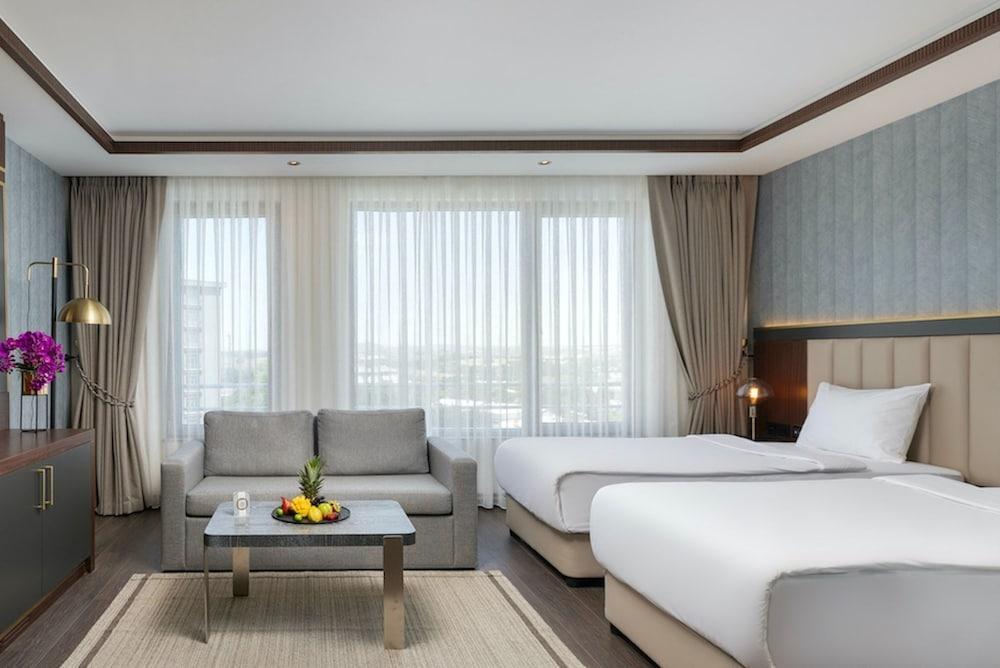 Miracle Istanbul Asia Airport Hotel & Spa Room Type - Premium Superior Room